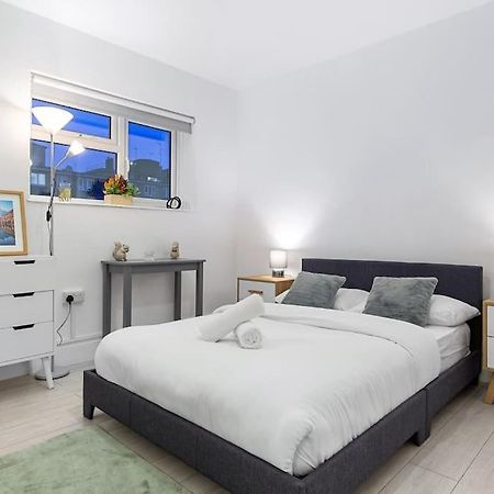 Holiday Home Near Kings Cross Sleep 12 Sp7 London Luaran gambar