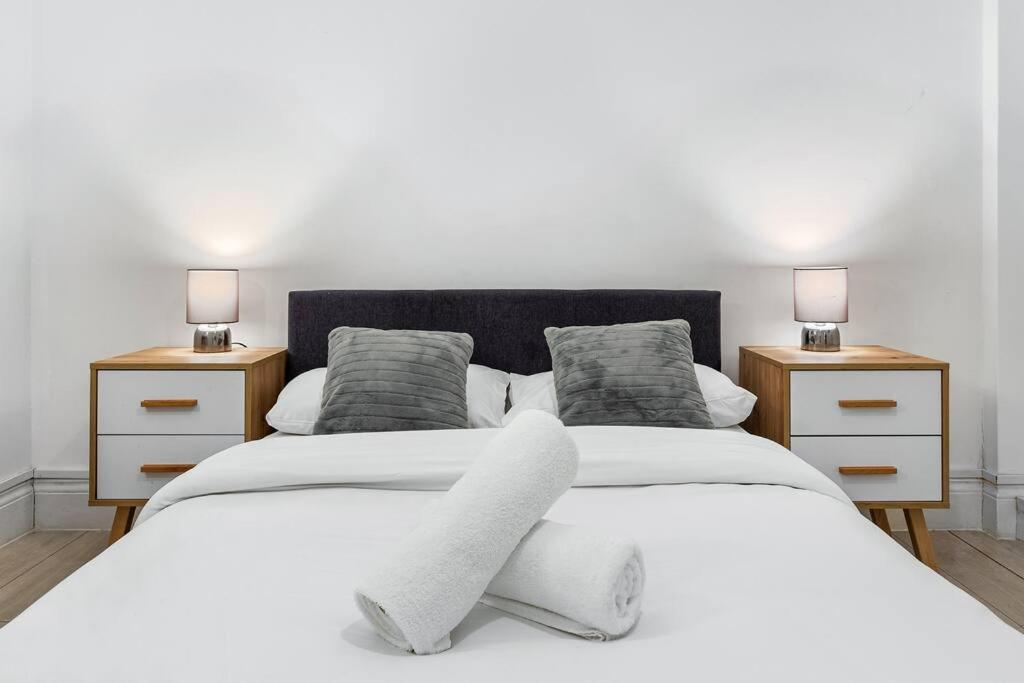 Holiday Home Near Kings Cross Sleep 12 Sp7 London Luaran gambar